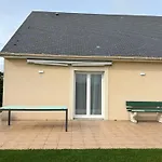 La Cle Des Champs Maison Plain Pied Lumineuse Bien Equipee, Sejour Spacieux, Belle Terrasse Amenagee, Garage, Grand Jardin Clos, Parking, Pres De Bayeux Et Omaha Beach, Chiens Bienvenus