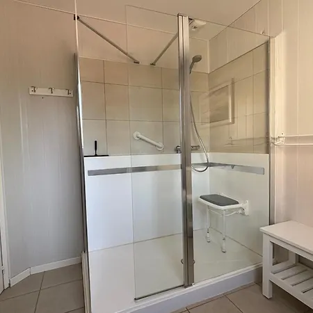La Cle Des Champs Maison Plain Pied Lumineuse Bien Equipee, Sejour Spacieux, Belle Terrasse Amenagee, Garage, Grand Jardin Clos, Parking, Pres De Bayeux Et Omaha Beach, Chiens Bienvenus Tour-en-Bessin