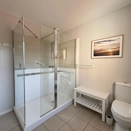 La Cle Des Champs Maison Plain Pied Spacieuse Lumineuse Bien Equipee, 3 Spacieuse, Belle Terrasse Amenagee, Garage, Grand Jardin Clos, Parking, Pres De Bayeux Et Omaha Holiday home Tour-en-Bessin