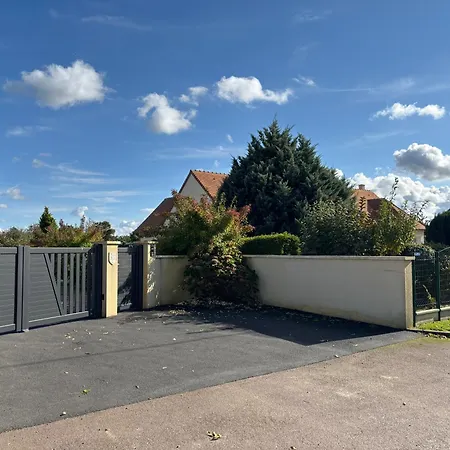 La Cle Des Champs Maison Plain Pied Lumineuse Bien Equipee, Sejour Spacieux, Belle Terrasse Amenagee, Garage, Grand Jardin Clos, Parking, Pres De Bayeux Et Omaha Beach, Chiens Bienvenus