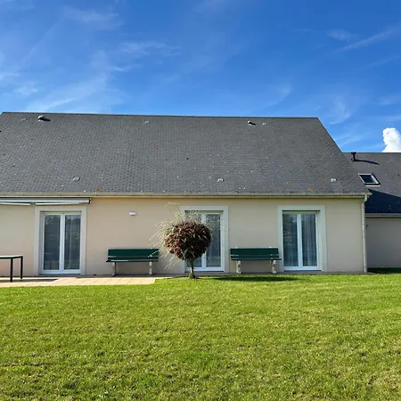 La Cle Des Champs Maison Plain Pied Lumineuse Bien Equipee, Sejour Spacieux, Belle Terrasse Amenagee, Garage, Grand Jardin Clos, Parking, Pres De Bayeux Et Omaha Beach, Chiens Bienvenus 別荘 Tour-en-Bessin