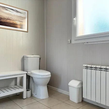 Holiday home La Cle Des Champs Maison Plain Pied Spacieuse Lumineuse Bien Equipee, 3 Spacieuse, Belle Terrasse Amenagee, Garage, Grand Jardin Clos, Parking, Pres De Bayeux Et Omaha Beach, Chiens Bienvenus