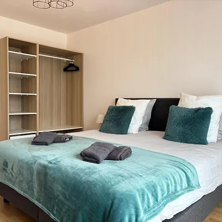 La Cle Des Champs Maison Plain Pied Spacieuse Lumineuse Bien Equipee, 3 Spacieuse, Belle Terrasse Amenagee, Garage, Grand Jardin Clos, Parking, Pres De Bayeux Et Omaha Beach, Chiens Bienvenus * Tour-en-Bessin