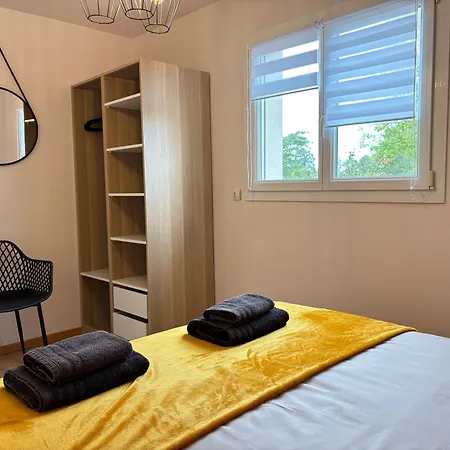 La Cle Des Champs Maison Plain Pied Spacieuse Lumineuse Bien Equipee, 3 Spacieuse, Belle Terrasse Amenagee, Garage, Grand Jardin Clos, Parking, Pres De Bayeux Et Omaha Beach, Chiens Bienvenus Tour-en-Bessin