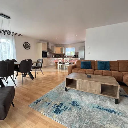 La Cle Des Champs Maison Plain Pied Lumineuse Bien Equipee, Sejour Spacieux, Belle Terrasse Amenagee, Garage, Grand Jardin Clos, Parking, Pres De Bayeux Et Omaha Beach, Chiens Bienvenus