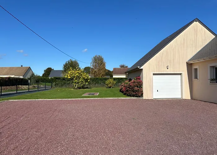 Casa vacanze La Clé Des Champs Maison Plain Pied Spacieuse Lumineuse Bien équipée, 3 Spacieuse, Belle Terrasse Aménagée, Garage, Grand Jardin Clos, Parking, Près De Bayeux Et Omaha Beach, Chiens Bienvenus Tour-en-Bessin