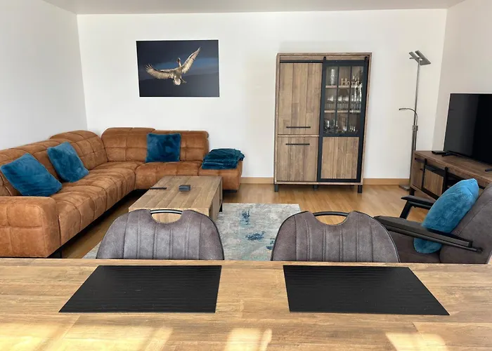 La Clé Des Champs Maison Plain Pied Spacieuse Lumineuse Bien équipée, 3 Spacieuse, Belle Terrasse Aménagée, Garage, Grand Jardin Clos, Parking, Près De Bayeux Et Omaha Beach, Chiens Bienvenus Hébergement de vacances