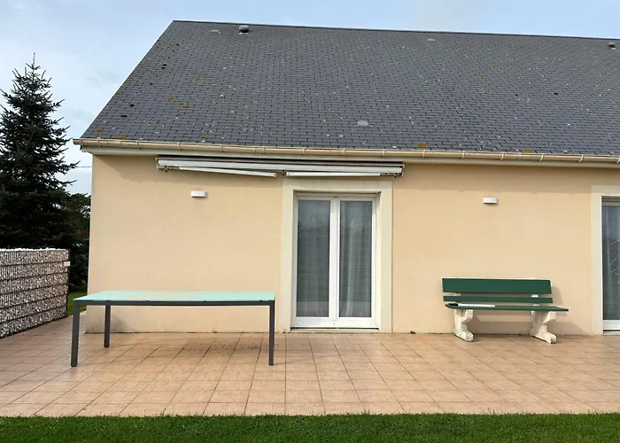 La Clé Des Champs Maison Plain Pied Spacieuse Lumineuse Bien équipée, 3 Spacieuse, Belle Terrasse Aménagée, Garage, Grand Jardin Clos, Parking, Près De Bayeux Et Omaha Beach, Chiens Bienvenus