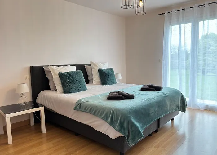 La Cle Des Champs Maison Plain Pied Lumineuse Bien Equipee, Sejour Spacieux, Belle Terrasse Amenagee, Garage, Grand Jardin Clos, Parking, Pres De Bayeux Et Omaha Beach, Chiens Bienvenus * Tour-en-Bessin