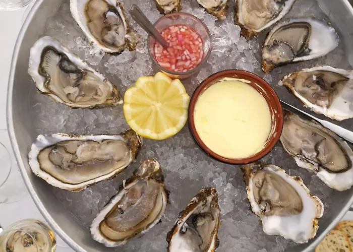 Holiday home La Cle Des Champs Maison Plain Pied Lumineuse Bien Equipee, Sejour Spacieux, Belle Terrasse Amenagee, Garage, Grand Jardin Clos, Parking, Pres De Bayeux Et Omaha Beach, Chiens Bienvenus